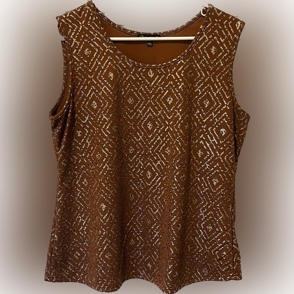 Boho flowy tank top with gold Aztec design - Picture 1 of 6